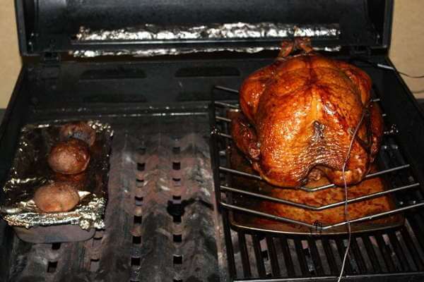 How To Cook A Turkey Gas Grill Style With Added Smoke Flavor